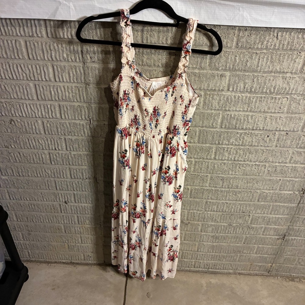 Seraphine Nursing and Maternity Floral Maxi Dress Ruffle Straps Smocked Bodice 8